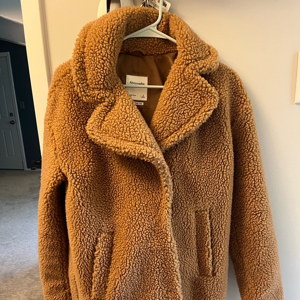 Abercrombie teddy coat